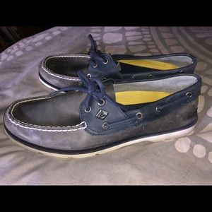 SPERRY MENS BOAT SHOES